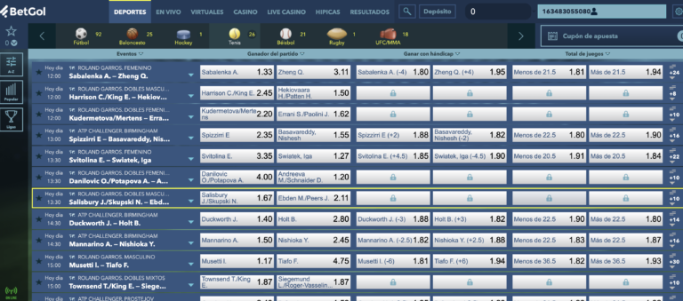 Interfaz de apuestas en tenis en vivo en BetGol con partidos de Roland Garros y cuotas actualizadas